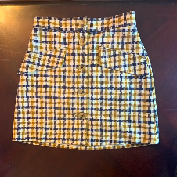 H&M Skirt - Picture 2 of 8